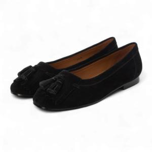 アポム APOM キルトタッセルフラット15 （ブラックスエード）