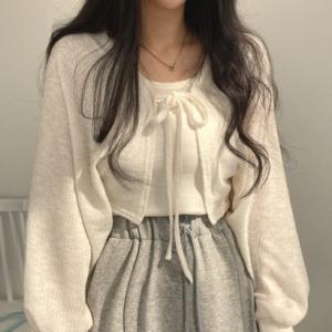 ベルシー Belle Cie カーデ カーディガン 羽織り 短丈 上着 レディース シンプル モノトーン 冷房対策 オフィス 通勤 通学 かわいい リ