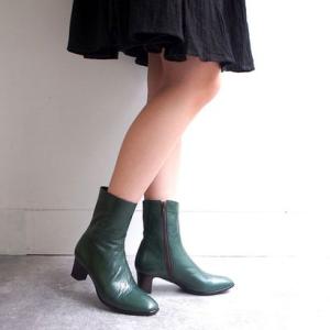 サヴァサヴァ cava cava コーデしやすいシンプルさが魅力の【防滑】ソフトレザーブーツ （グリーン） （グリーン）