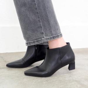 サヴァサヴァ cava cava ポインテッドブーティ （ブラック）