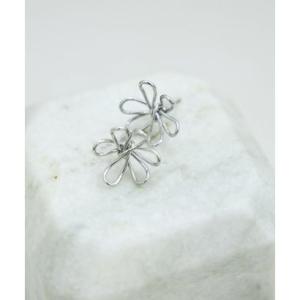 コーエン coen ワイヤーフラワーモチーフピアス （SILVER）