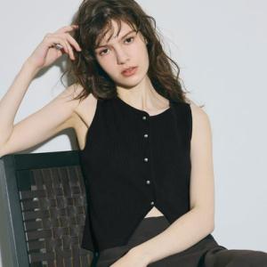 コカ coca ボタンニットベスト （Black）
