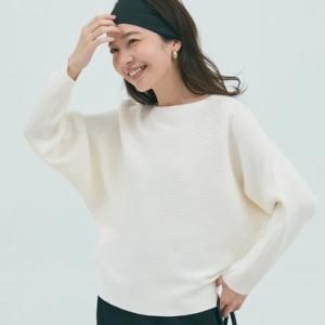 コカ coca しっとりやわらかシンプルボートネックニットトップス （Ivory）｜locondo-shopping