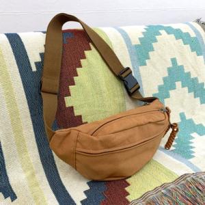 シーアールビー CRB キャンバスボディバッグ （ブラウン）