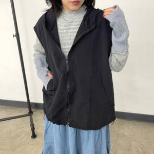 シーアールビー CRB ナイロンフードベスト （ブラック）