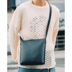 美品◯コールハーン　メッセンジャーバッグ　A4サイズ収納可能　オールレザー COLE HAAN（コールハーン） メッセンジャーバッグ メンズ 本革 レザー