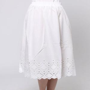 アースミュージックアンドエコロジー earth music&ecology カットワーク刺繍スカート （Off White）｜locondo-shopping