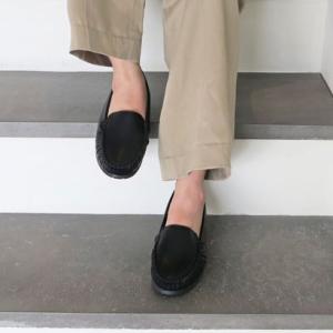 エンチャンテッド enchanted プレーンモカシンシューズ