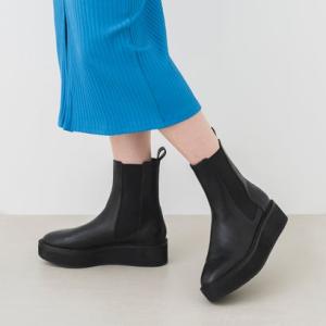 満点の ACNE 厚底 新品 チャッカブーツ ACNE 新品 チャッカブーツ 日本