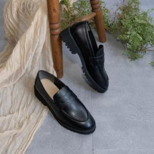 ファビーファビー FABBY FABBY. 厚底ローファー （ブラック）