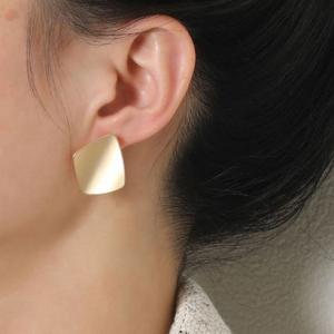 フォースメント Forcement ひし形イヤリング （ゴールド）