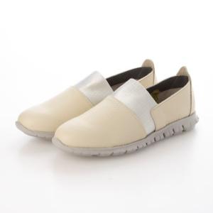 フィグリーノ Figurino【本革】足を包み込む、やわらか仕立て レザー軽量スリッポンシューズ （ライトベージュ）