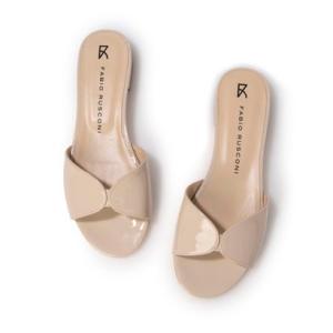 ファビオルスコーニ FABIO RUSCONI エナメルスライドサンダル （ベージュ）