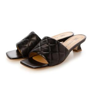 ファビオルスコーニ FABIO RUSCONI レザーキルティングサンダル （ブラック）