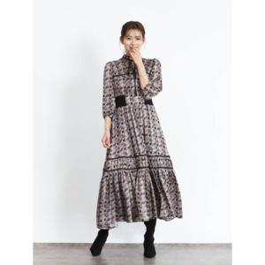 フェンネル FENNEL レトロパターンロングスリーブフレアワンピース （フジイロ）