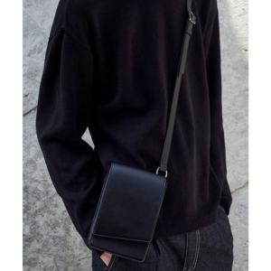 フロージュ florge 【ユニセックス・2WAY】レザーライクフラップミニショルダーバッグ/スマホショルダー （ブラック）