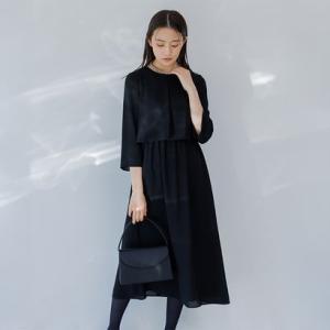 新品同様✨16万 フォクシー シャロン 半袖フレアワンピース ブラックフォーマル form forma（フォルムフォルマ） ワンピース 喪服・礼服「洗える