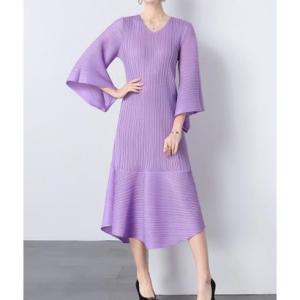 グレース エフ Grace F ＊切り替えデザイン フレアスリーブ おしゃれ 年間愛用 （VIOLET）