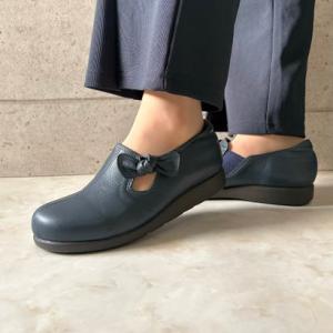 エレモーサ HERMOSA 【日本製/4E幅/軽量/柔らか本革】ふかふか「ゆったり楽らく」 リボン付きコンフォートシューズ （ネイビー）