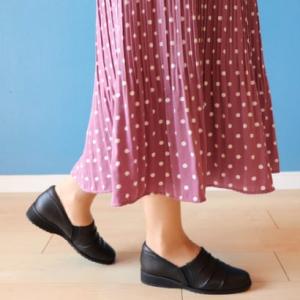 エレモーサ HERMOSA 【日本製/3E幅/軽量180ｇ/柔らか撥水加工本革】「ゆったり」 シャーリングスリッポン （ブラック）