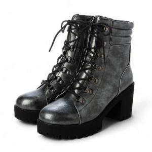 ホ 歩 厚底レースアップブーツ （ST）