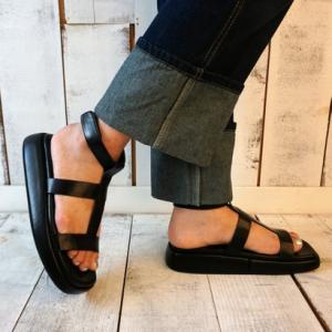 ジェフリーキャンベル Jeffrey Campbell アンクルベルトサンダル （ブラック）