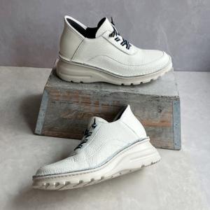 ジェイエス ハートレーベル JS Heartlavel スグ履ける！軽量レザーレースアップ風スリッポンシューズ （アイボリー）