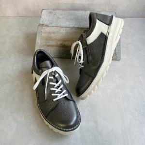 ジェイエス ハートレーベル JS Heartlavel 本革仕立ての軽量レースアップスニーカー サイ...