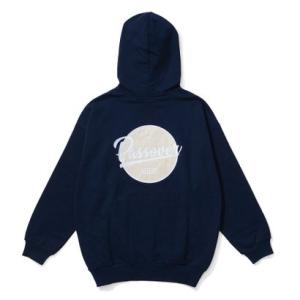 ケボズ 【EXCLUSIVE】 KEBOZ x PASSOVER BB LOGO SWEAT HOODIE NAVY （PO NAVY）｜locondo-shopping