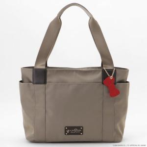 ラ バガジェリー LA BAGAGERIE 【LA BAGAGERIE×HELLO KITTY】リボンチャーム付き デイリートート Mサイズ （グレー