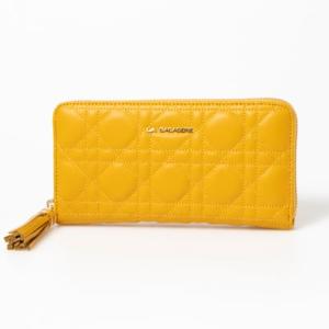 ラ バガジェリー LA BAGAGERIE シープキルティング ラウンドウォレット （マスタード）