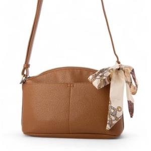 ラポルタ ディ ズッケロ la porta di zucchero 【La porta di zucchero 】軽量ミニショルダー （BROWN）