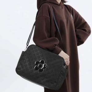 MARY QUANT（マリークヮント） トートバッグ マリークワント デイジー