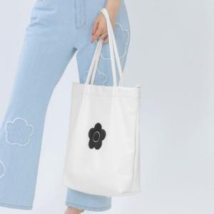 MARY QUANT（マリークヮント） トートバッグ マリークワント パフィー