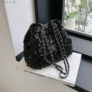 メゾンドラティール maison de LATIR 光と影で魅せる、洗練のモード。スパンコールチェーン巾着バッグ。！2WAYスパンコールショルダーバケ