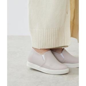 モーイモーイ mooimooi インヒールスリッポン （グレイッシュピンク／スムース調）