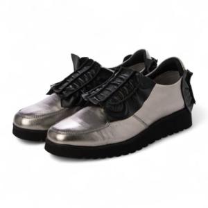 モード エ ジャコモ ディッシィ MODE ET JACOMO D'ICI シャーリングモチーフデザインスニーカー （グレーメタリック）