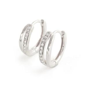 ノエルマーケット Noelmarket ピアス 金属アレルギー対応 フープピアス つけっぱなし 18k シンプル 仕事 人気 上品 両耳用 レディース