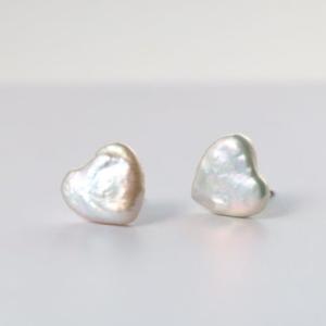 ノエルマーケット Noelmarket 淡水パールの小さなハート＆クローバー 金属アレルギー対応 シルバー925製 （ハート）