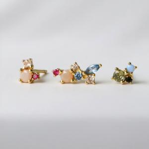 ノエルマーケット Noelmarket カラフルなストーンが耳元にやさしく映える、上品な3点セットピアス。金属アレルギー対応 （ゴールド）