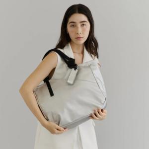 ペレボルサ PELLE BORSA 「チアーズ」トートバッグ （シルバー）