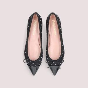 プリティ・バレリーナ Pretty Ballerinas ELLA cap-toe polka do...
