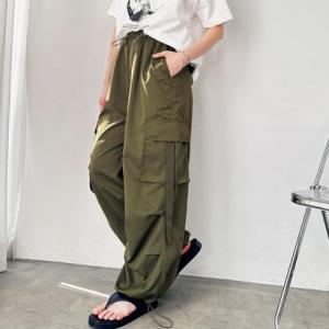 ジーラ GeeRA 《FIRSTMOODコラボ》サイドリボンナイロンカーゴパンツ （カーキ）