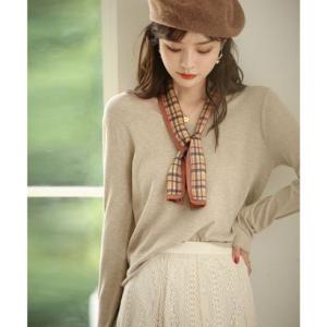 セゾンドパピヨン SAISON DE PAPILLON ベーシックVネックニットプルオーバー