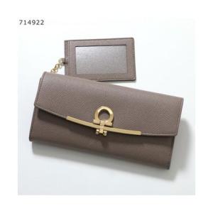 サルバトーレフェラガモ Salvatore Ferragamo FERRAGAMO 二つ折り長財布 22D150 レザー （714922/CARAWA