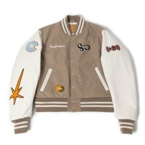 シンプリーコンプリケイテッド SIMPLYCOMPLICATED MEMORIAL VARSITY （BEIGE）