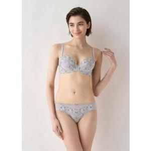 トリンプ Triumph Triumph 美胸ソフトブラ エレガントペタルズ ブラ＆ショーツセット(...