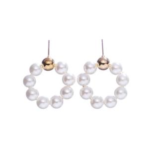 ヴィリーナ VIRINA フルムーンパールピアス （ホワイト）