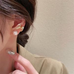 ゾエ ジェンコ Zoe Jenko マーメイドモチーフパールストーンピアス 9700