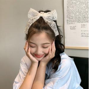 美品 セリーヌ CELINE ヘッドバンド カチューシャ CELINE（セリーヌ） カチューシャ 46Y376CEA.19AG レディース ロゴ